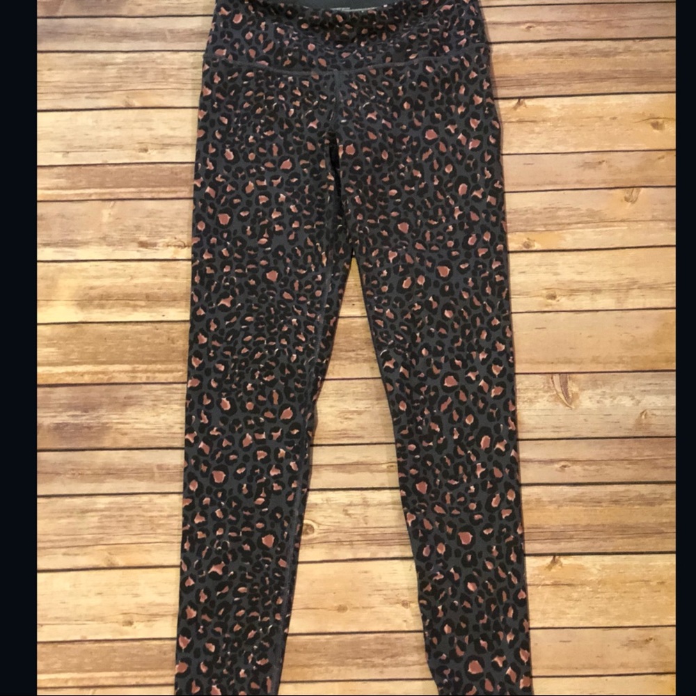 Victoria’s Secret Sport leggings